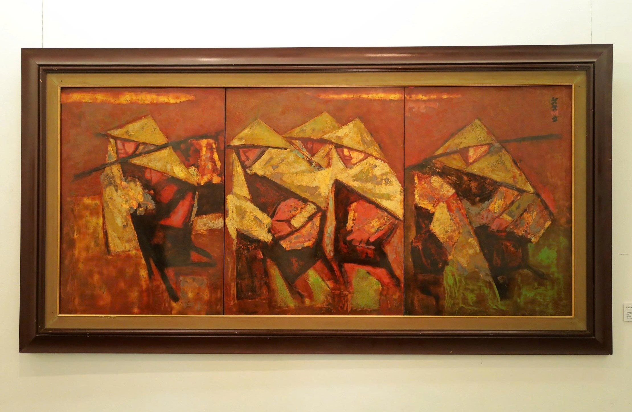 Dieu chua tung thay o Bao tang My thuat Viet Nam hinh anh