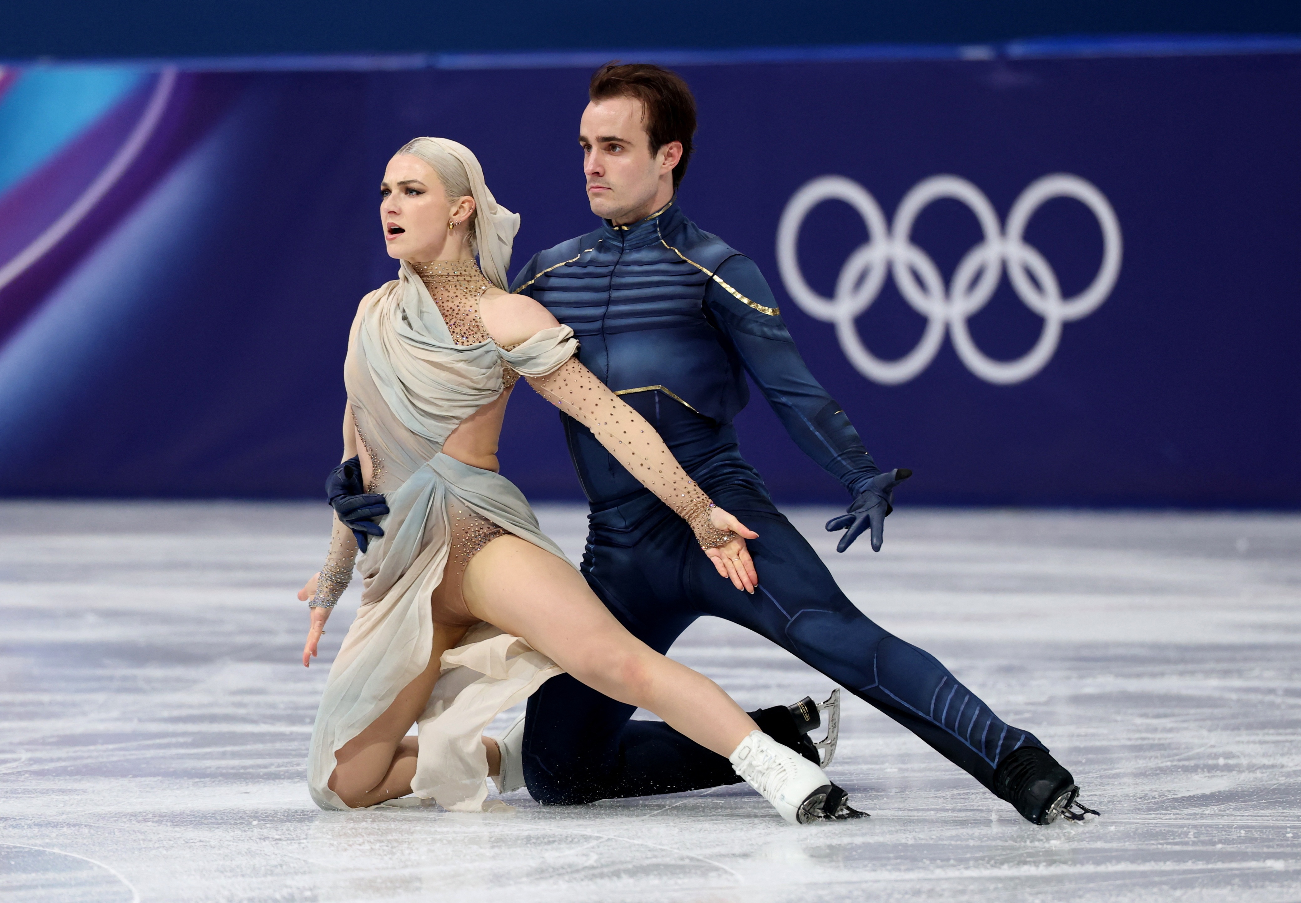 olympic,  truot bang,  thoi trang,  thiet ke,  trang phuc anh 6