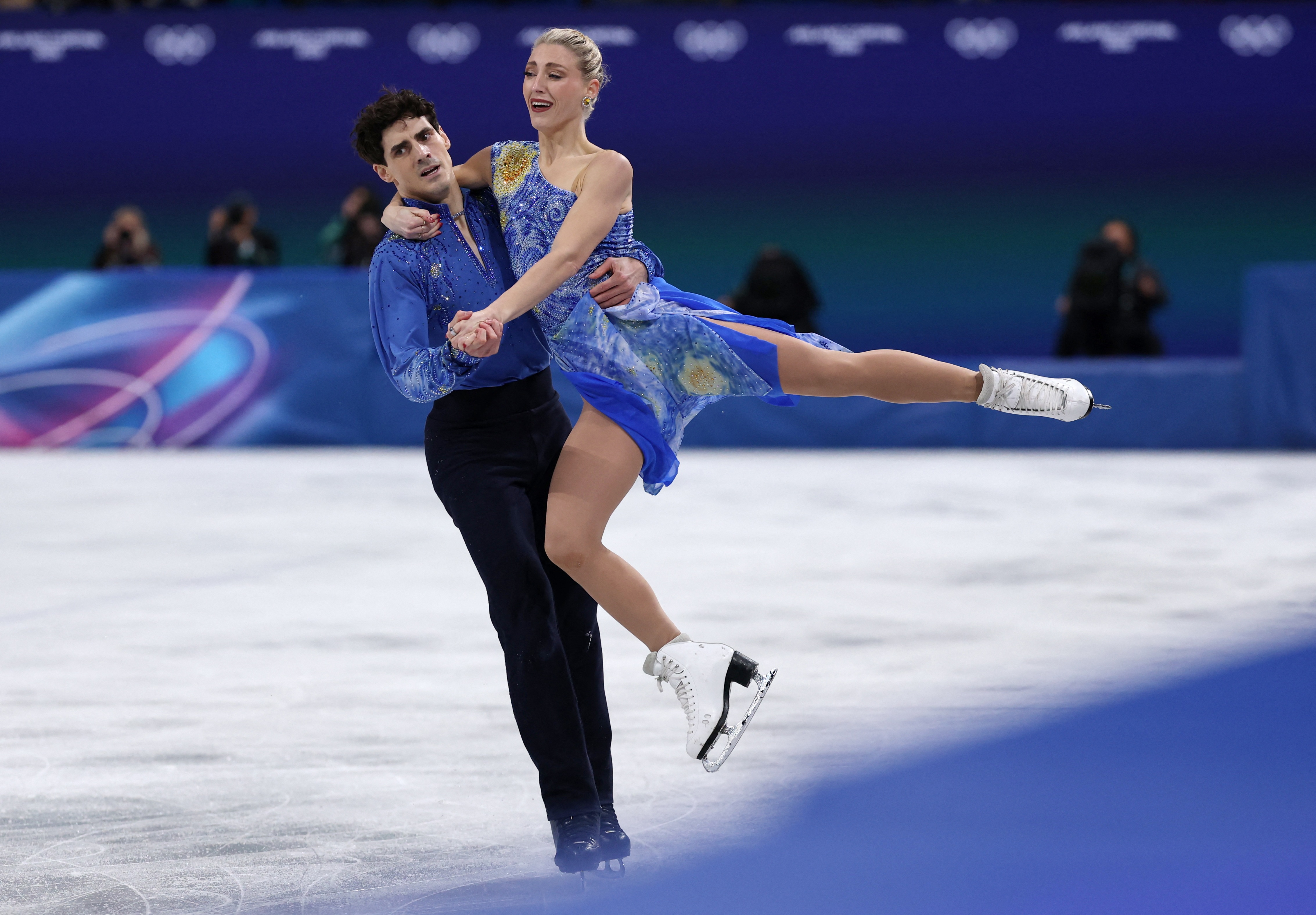 olympic,  truot bang,  thoi trang,  thiet ke,  trang phuc anh 2