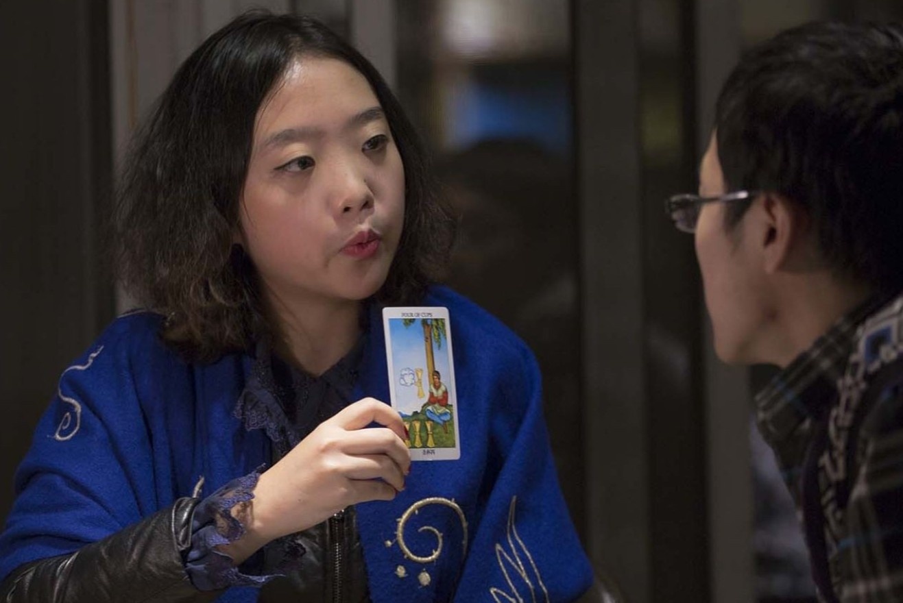 Thu 7 trieu USD nho ban nen 'cau nguyen', sao mang Trung Quoc bi bat hinh anh