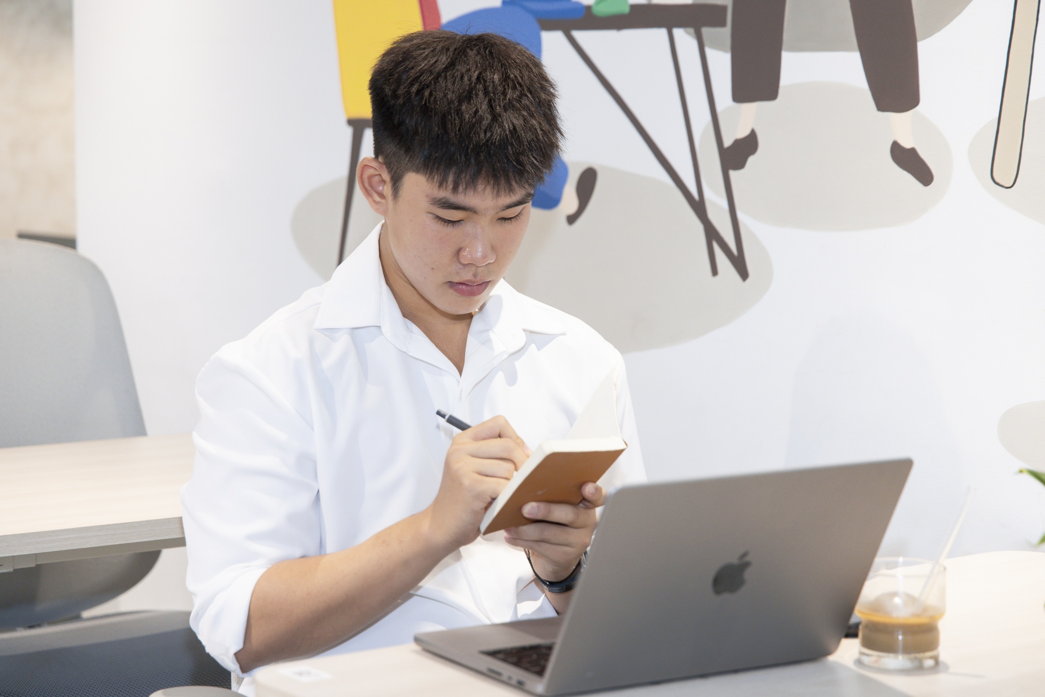 Luong 35 trieu/thang, co 3 nguoi phu thuoc thi tinh thue TNCN ra sao hinh anh