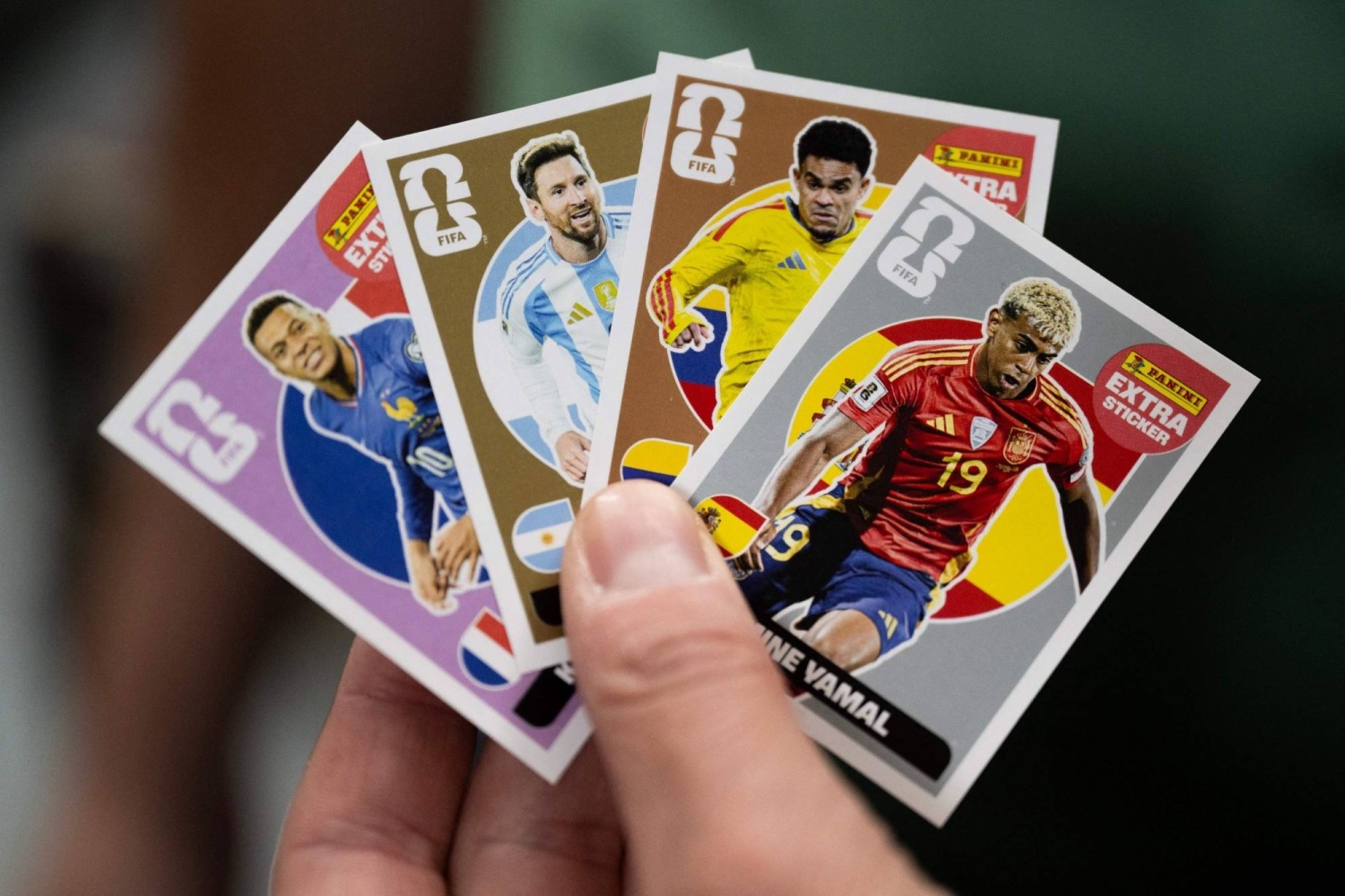 The he cuoi cung lon len cung sticker Panini World Cup hinh anh