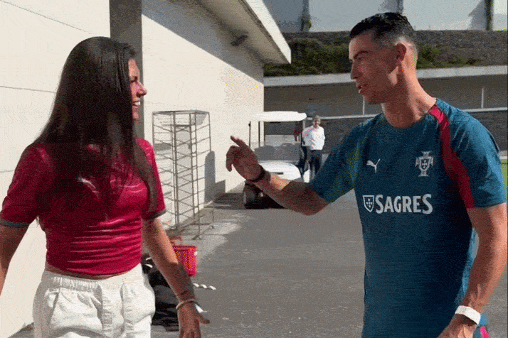 Hon 110 trieu luot xem Ronaldo ho 'Siuuu' o buoi tap cho World Cup hinh anh