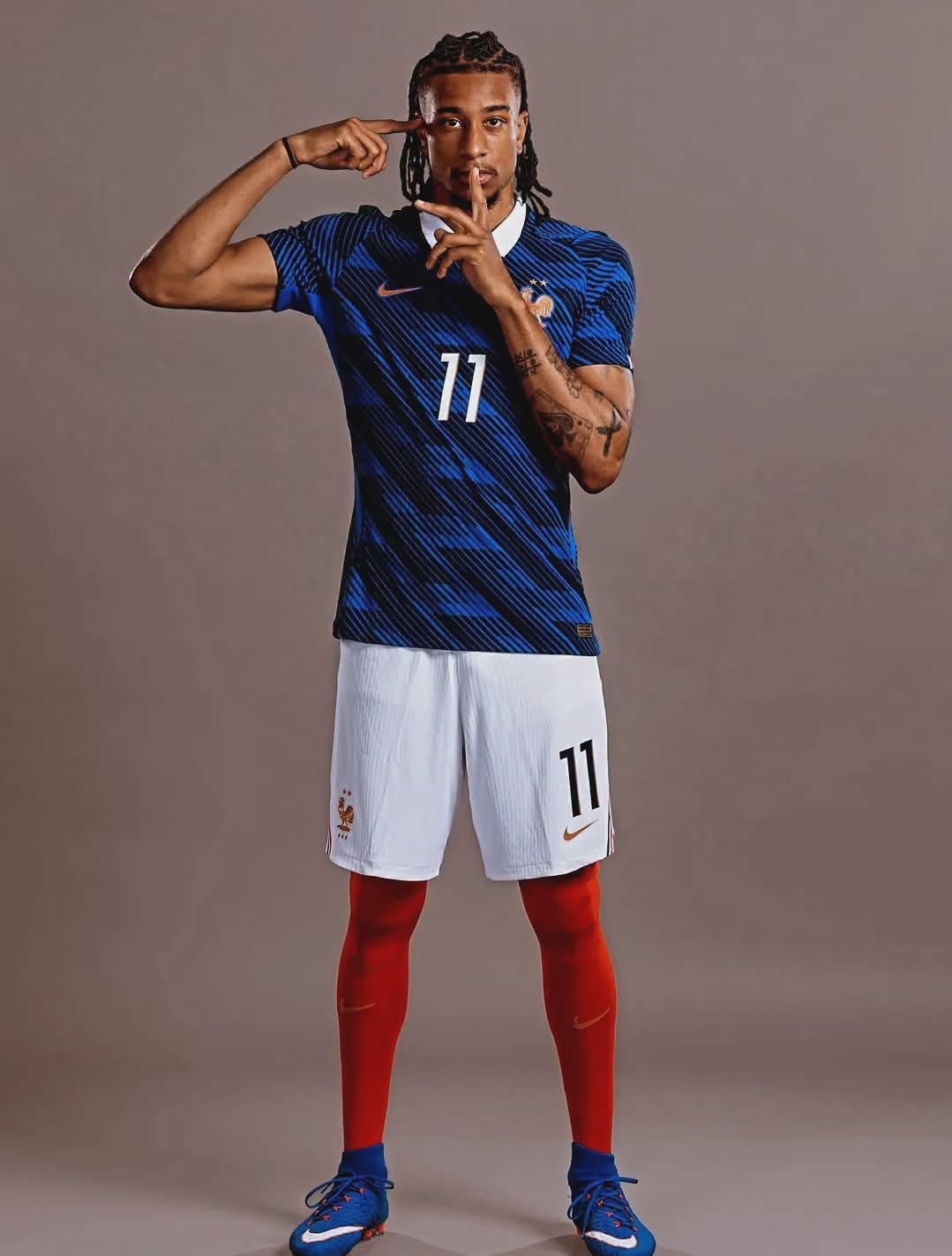 tuyen phap,  Michael Olise,  World Cup 2026,  giay da bong anh 4