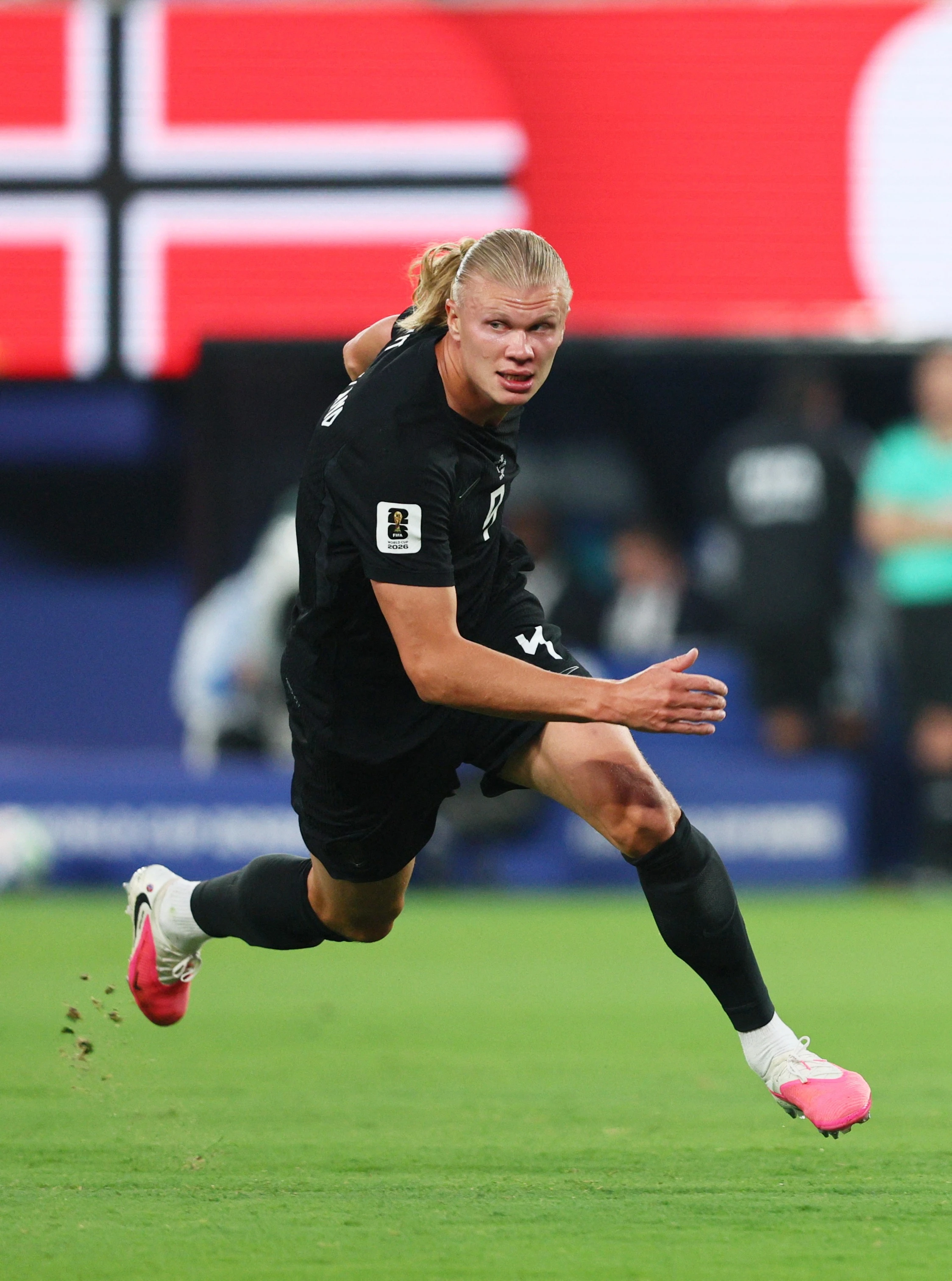 qua bong vang,  world cup,  giay anh 11