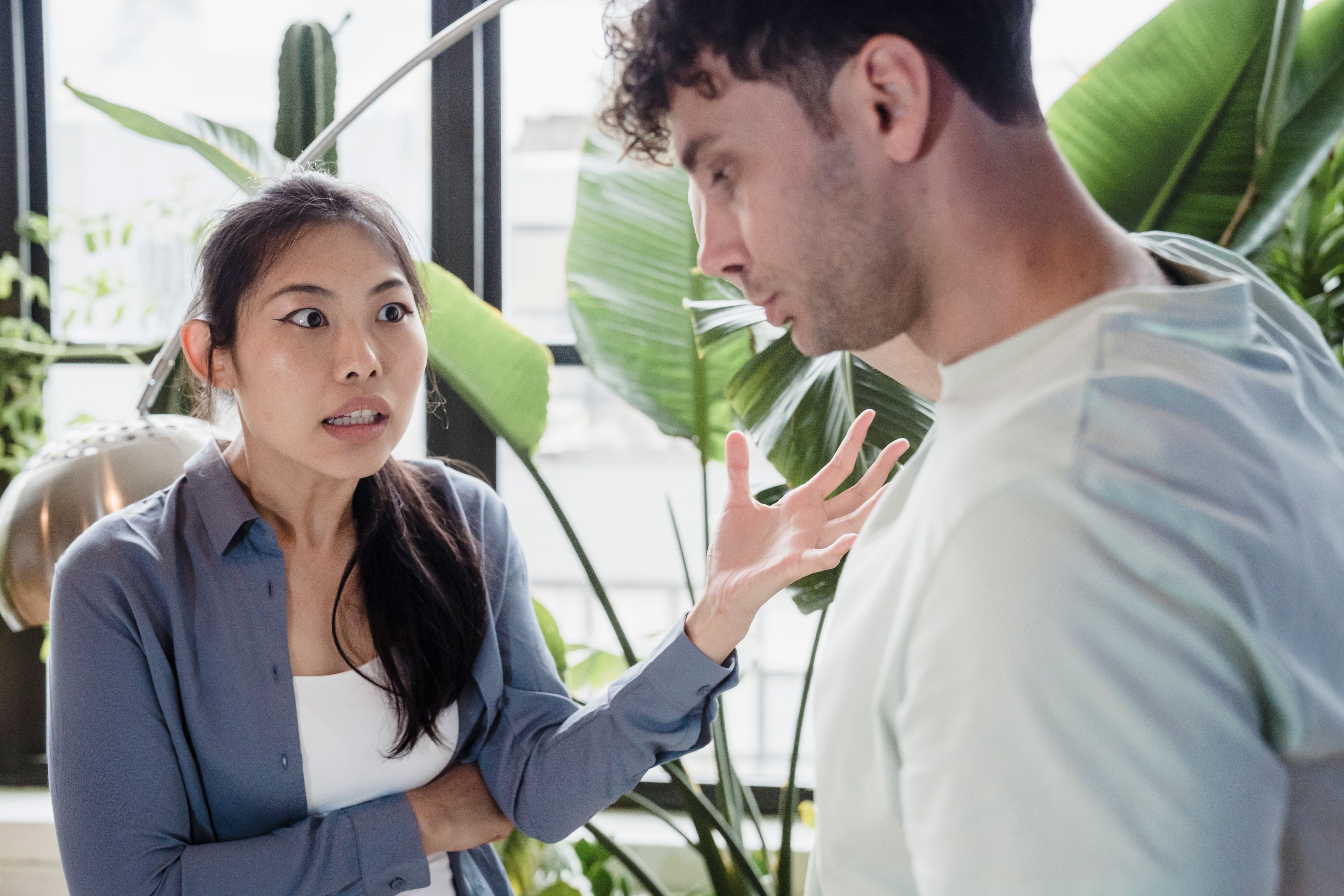 Chia hóa đơn quá sòng phẳng, Gen Z dễ mất bạn