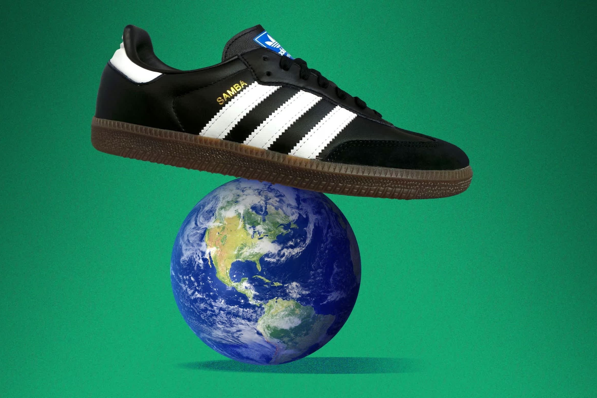 Hết thời sneaker đắt tiền