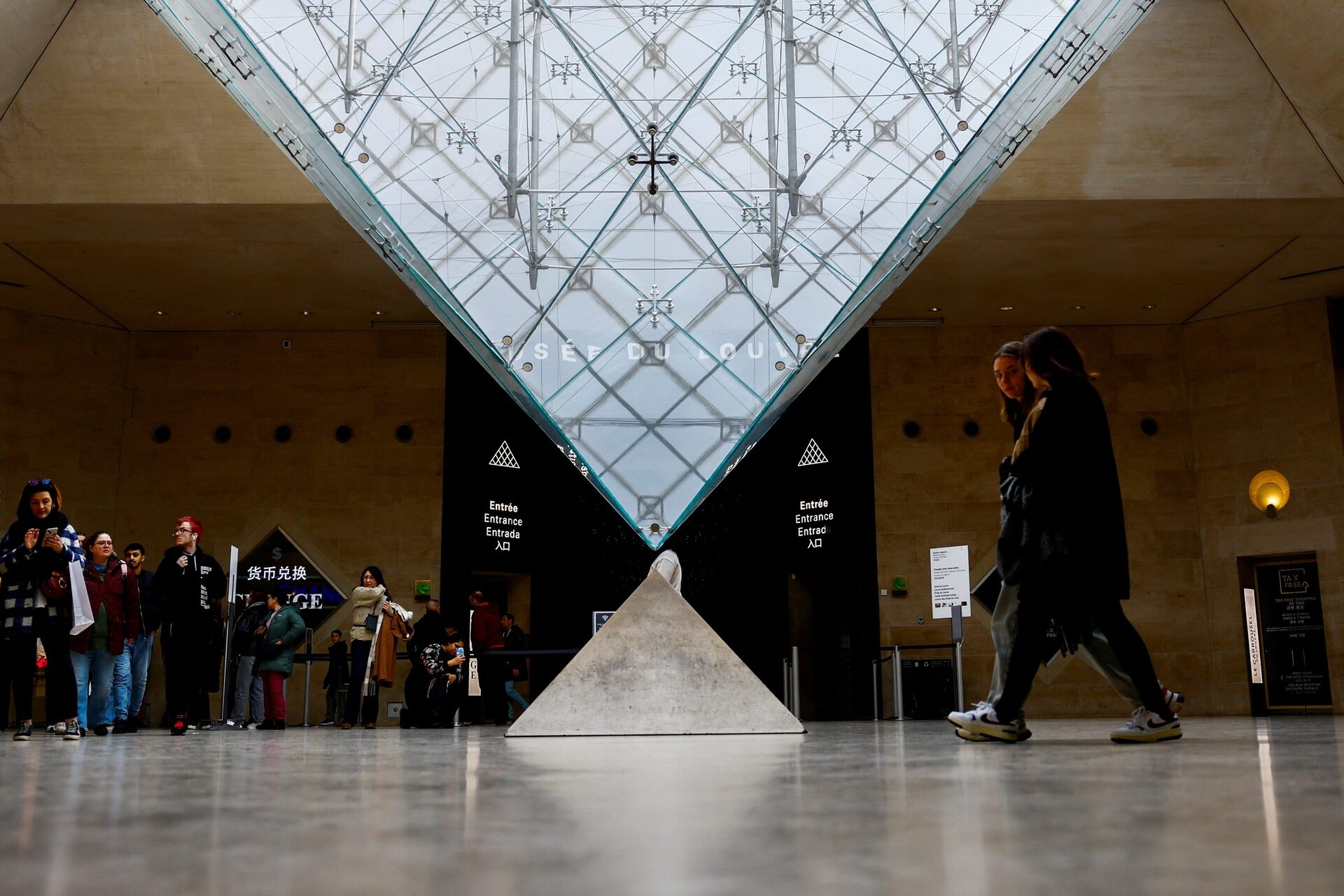 louvre,  bảo t&agrave;ng ảnh 2