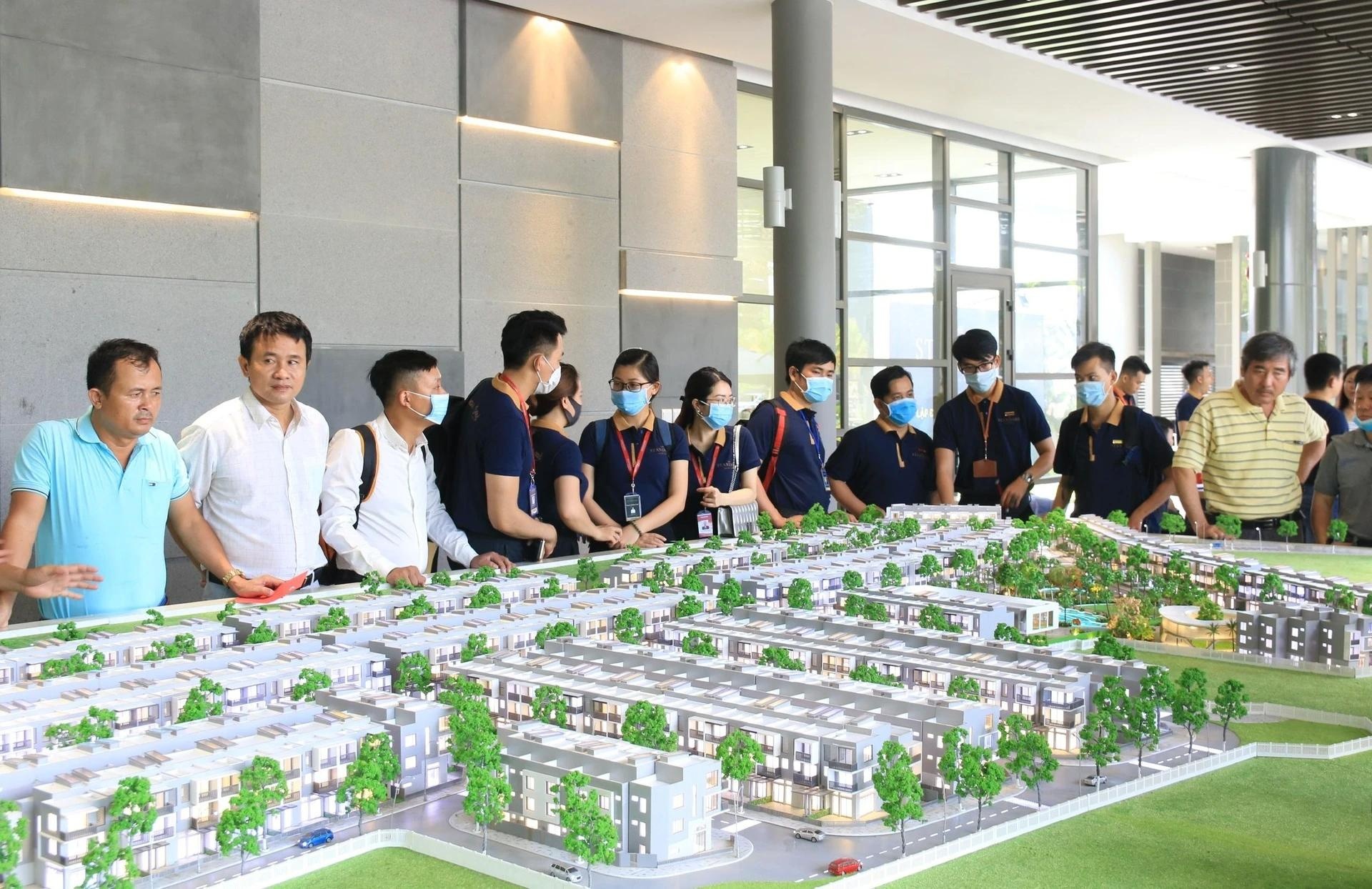 TP.HCM rà soát thuế với bác sĩ, môi giới, người nhiều nguồn thu nhập