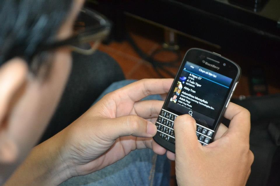 Dien thoai BlackBerry ngay cang vang bong o Viet Nam hinh anh