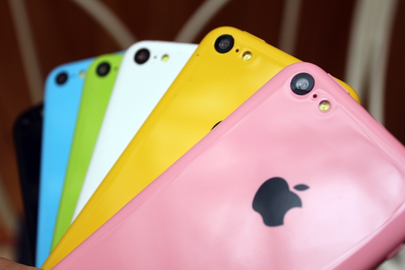 Mo hinh iPhone 5C nhieu mau sac ve Sai Gon hinh anh