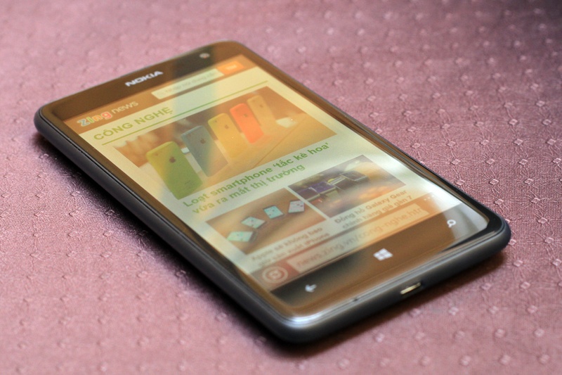 Danh gia Lumia 625 - smartphone man hinh lon, pin tot hinh anh