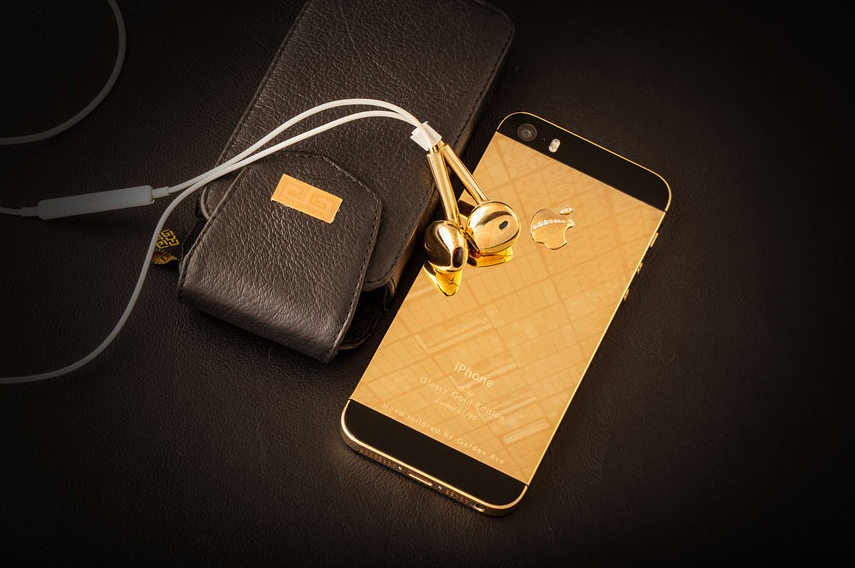 iPhone 5S ma vang nam kim cuong gia 60 trieu dong o VN hinh anh