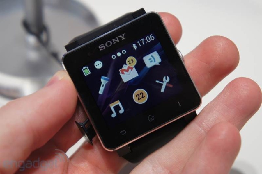 Sony SmartWatch 2 len ke voi gia 4,2 trieu dong hinh anh
