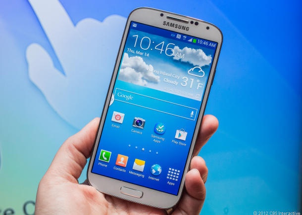 Galaxy S4 bat dau ban cham hinh anh