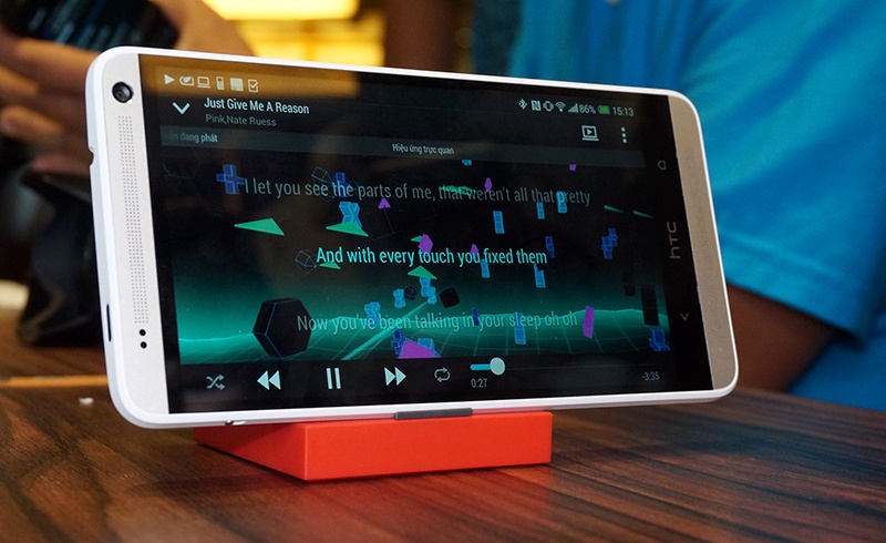 HTC One Max ra mat o Viet Nam, gia 18 trieu dong hinh anh