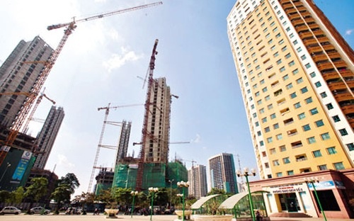 Kinh te Viet Nam 'nguy co di ngang nhieu nam' hinh anh