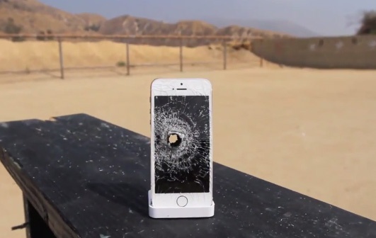 Nhung man 'tra tan' smartphone tan bao nhat nam 2013 hinh anh