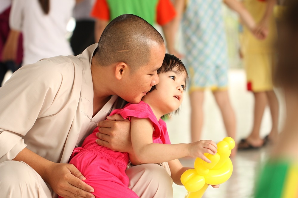 9.000 anh chan dung tang nguoi co hoan canh kho khan hinh anh