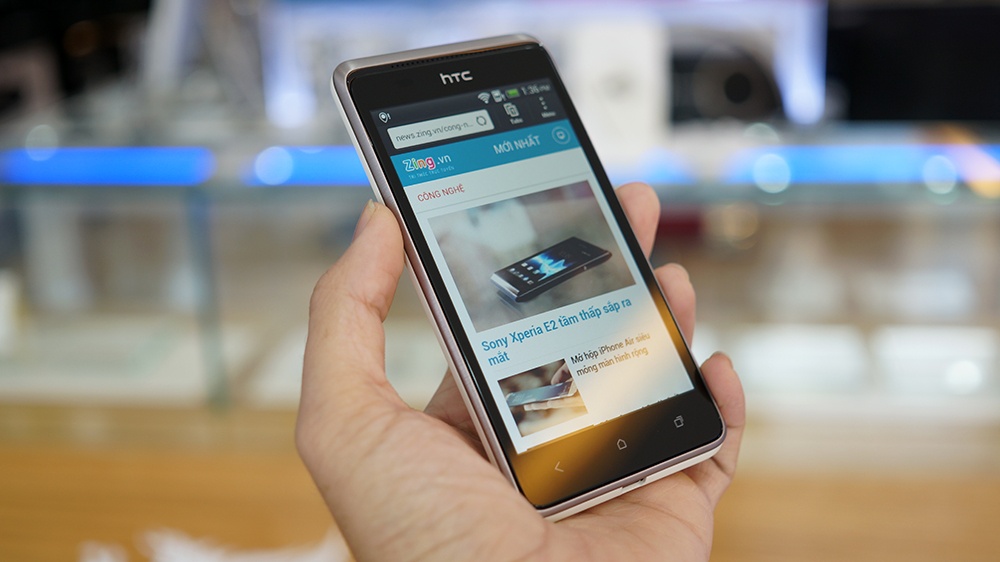 Mo hop HTC Desire L 2 SIM chinh hang gia 6 trieu dong hinh anh