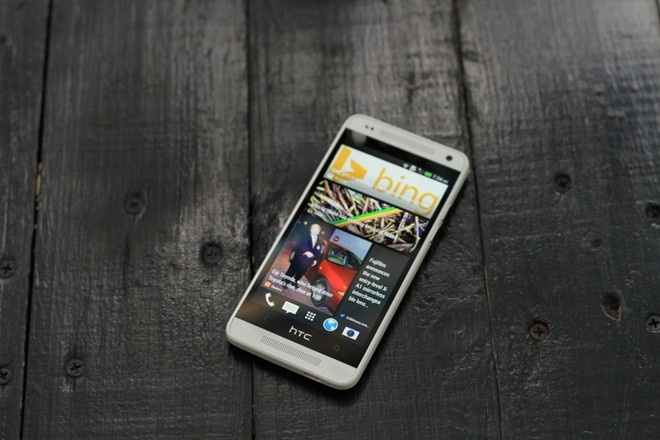 Loat smartphone xach tay giam gia soc tuan qua hinh anh