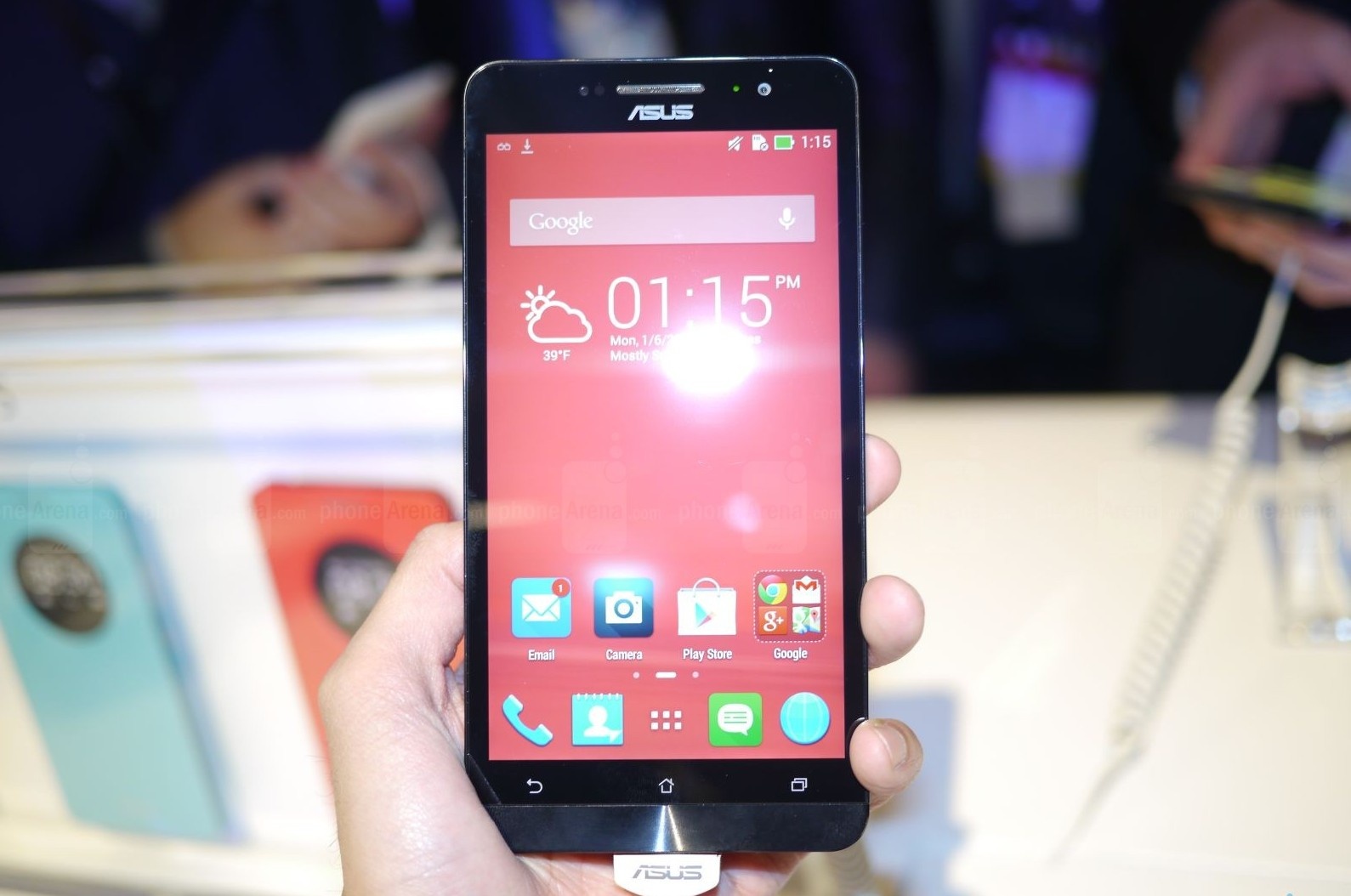 Smartphone 99 USD cua Asus ve VN thang 3, gia tot hinh anh