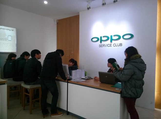 Hai vu lum xum bao hanh di dong tai Viet Nam hinh anh