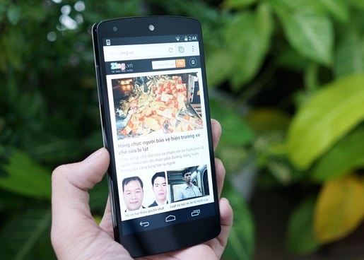 Google Nexus 5 giam gia manh xuong duoi 10 trieu hinh anh