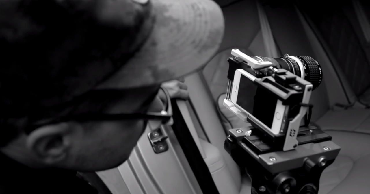 Quang cao xe Bentley quay bang iPhone 5S, dung bang iPad Air hinh anh