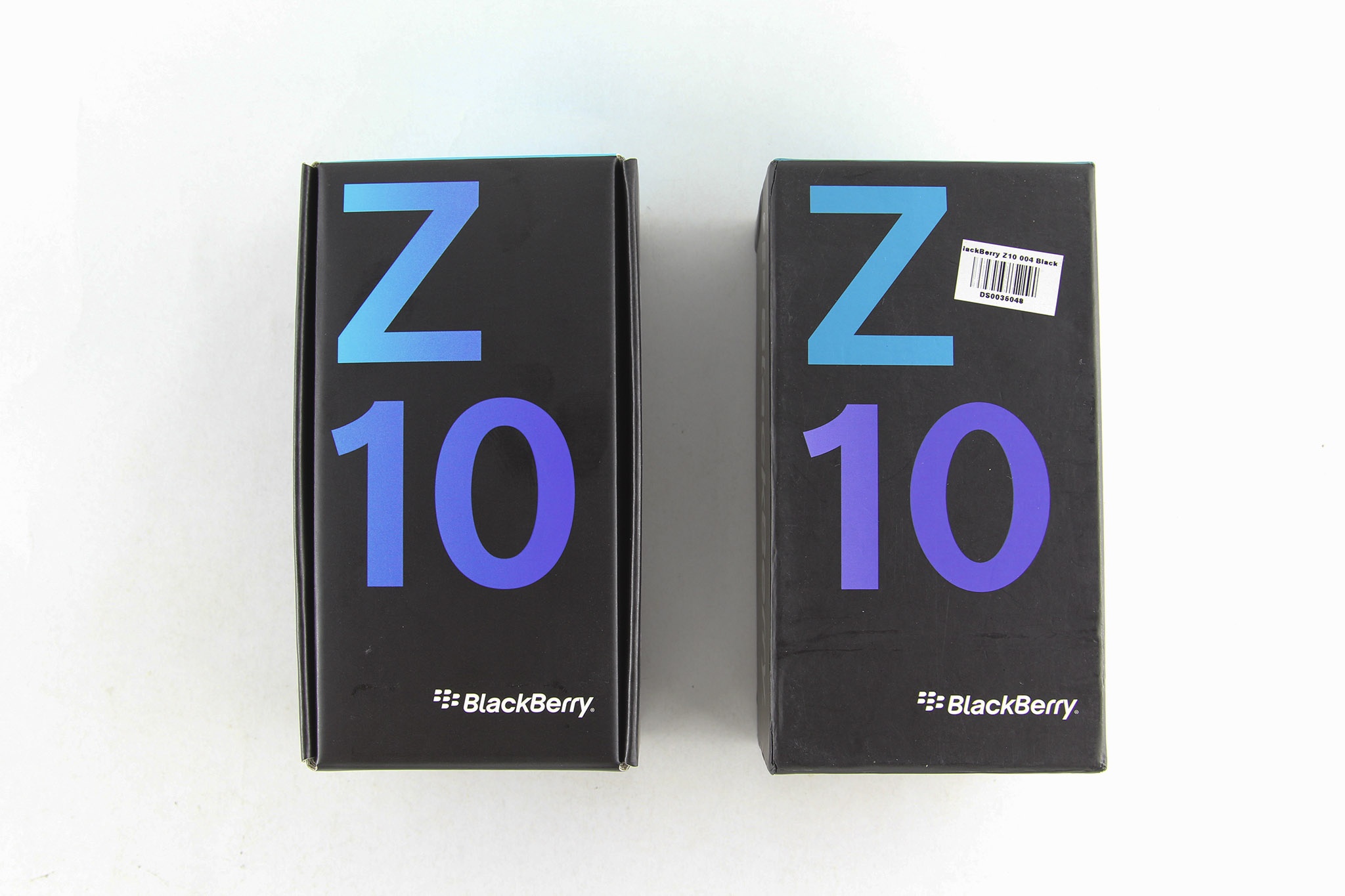 Phan biet BlackBerry Z10 hang dung va xach tay hinh anh