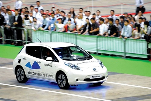 Mẫu xe tự lái của Nissan ra mắt tại thị trường Nhật Bản