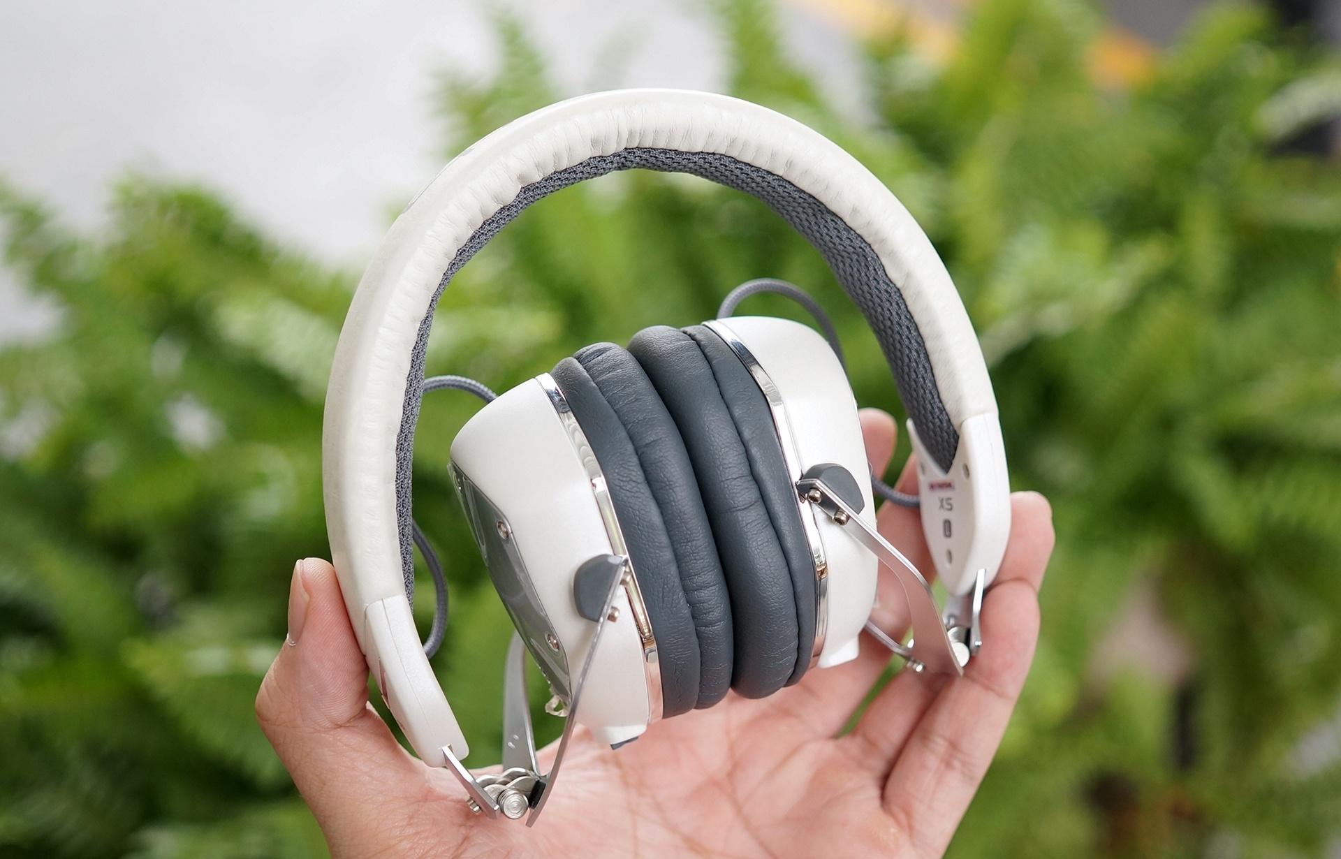 Mo hop tai nghe V-Moda SX gia 4,5 trieu dong moi ban tai VN hinh anh