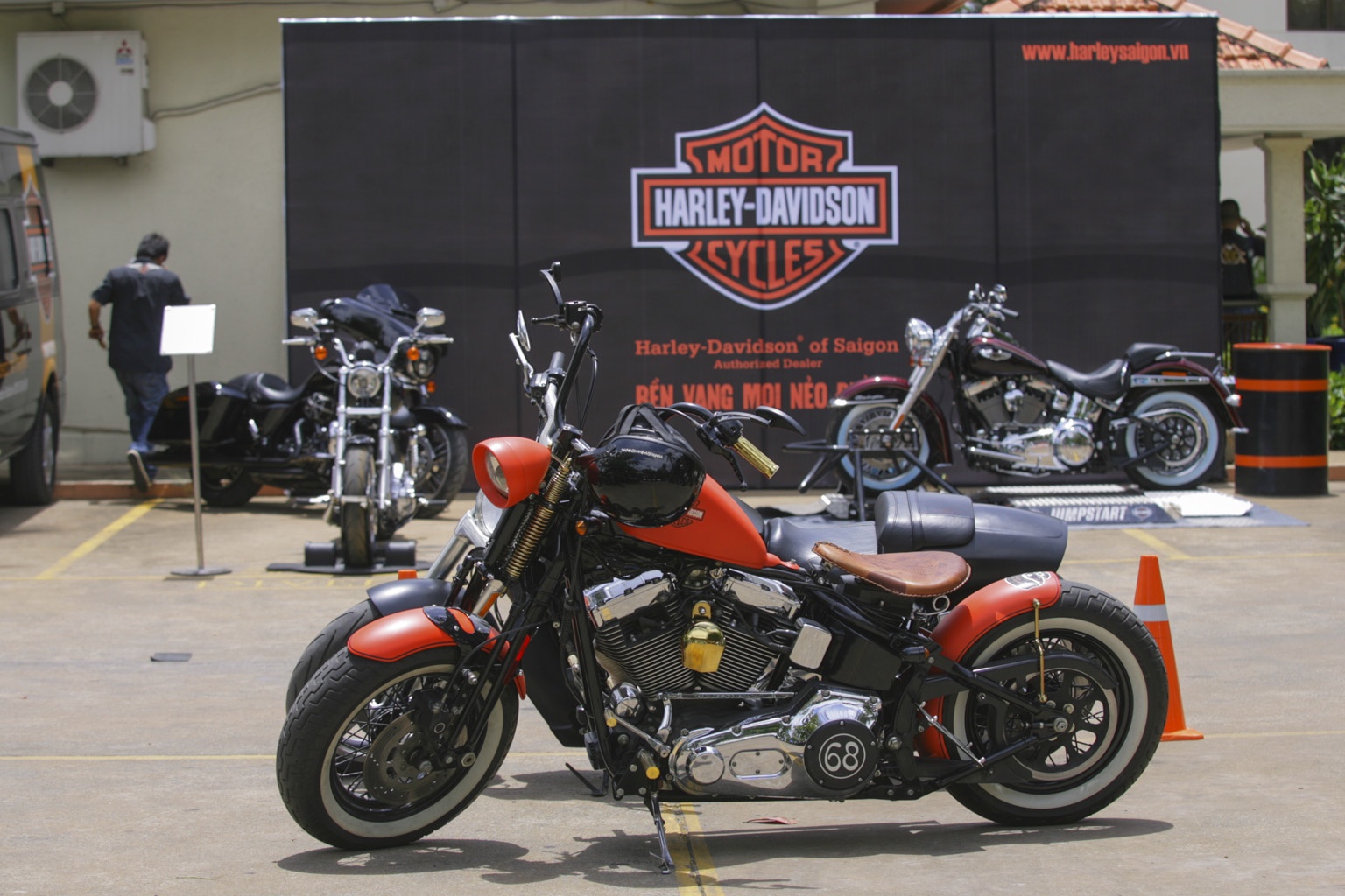 Harley-Davidson đã từ lâu trở thành một trong những biểu tượng của dân chơi mô tô. Là dòng xe được yêu mến và được biết đến rộng rãi trên toàn thế giới.