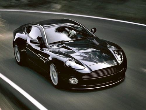 Aston Martin Vanquish có giá thấp nhất vào giai đoạn 2008 - 2009.