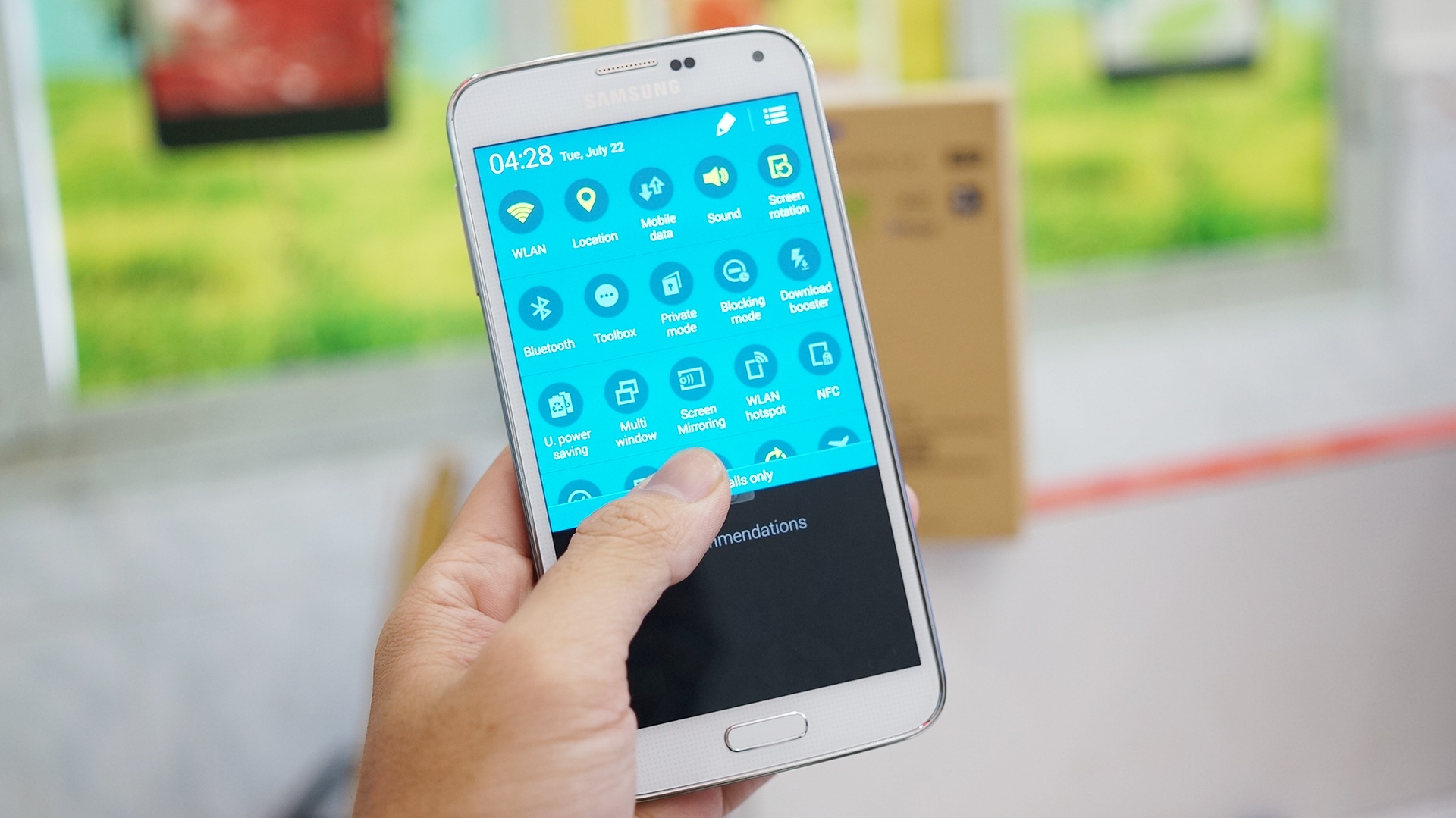 Mo hop Galaxy S5 phien ban 2 SIM gia 15,5 trieu dong hinh anh