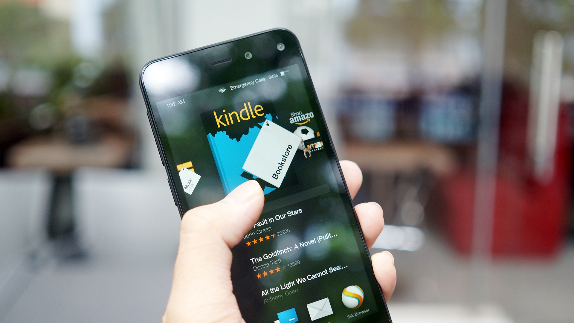 Dien thoai 6 camera dau tien ve VN hinh anh