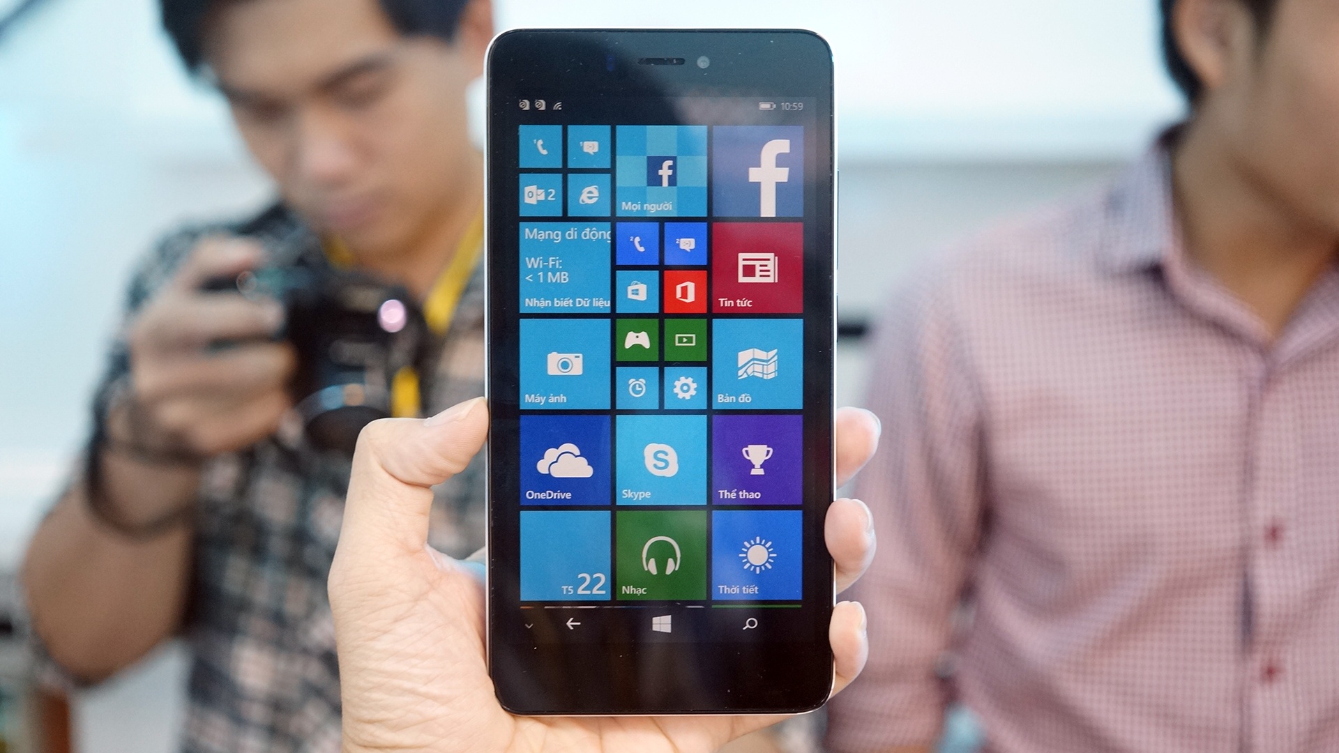 Loat smartphone Windows Phone thuong hieu Viet trinh lang hinh anh