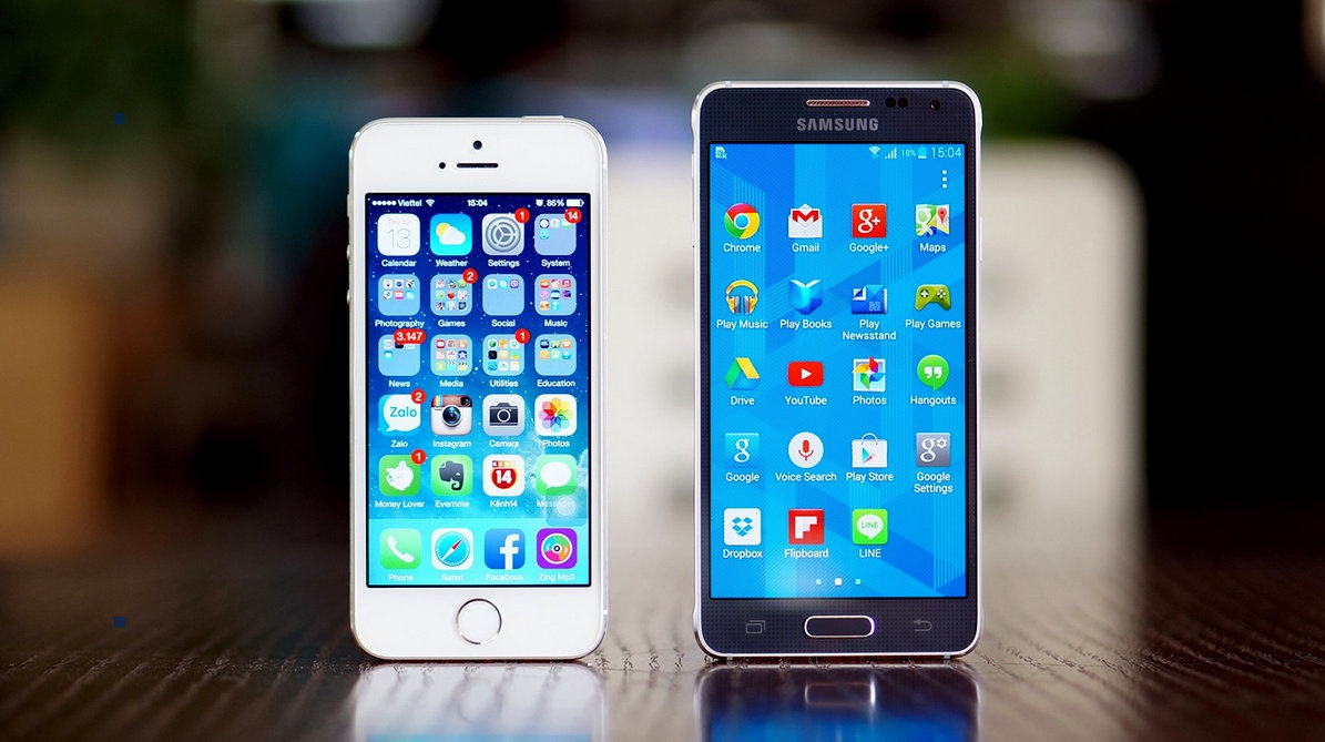 iPhone 5S va Galaxy Alpha khung kim loai do dang hinh anh