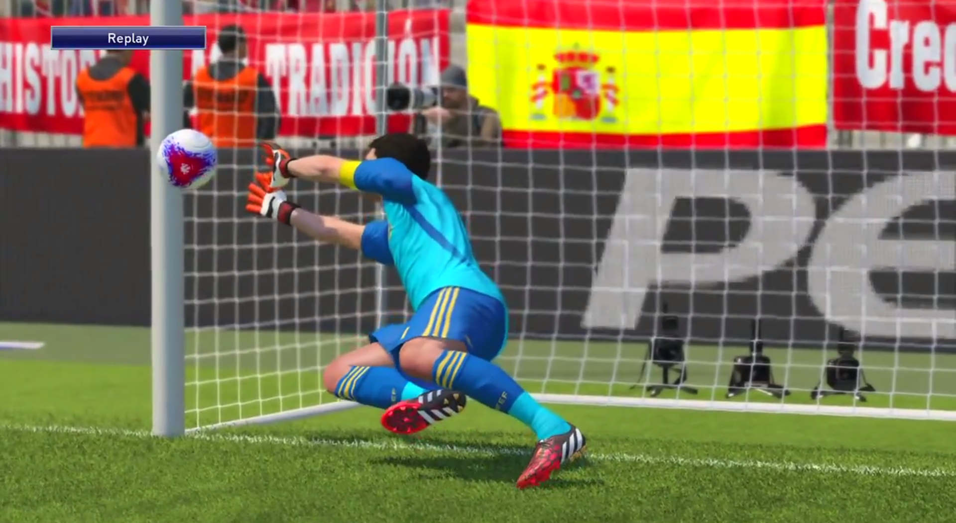 Gioi thieu cach choi va do hoa dep mat cua PES 2015 hinh anh