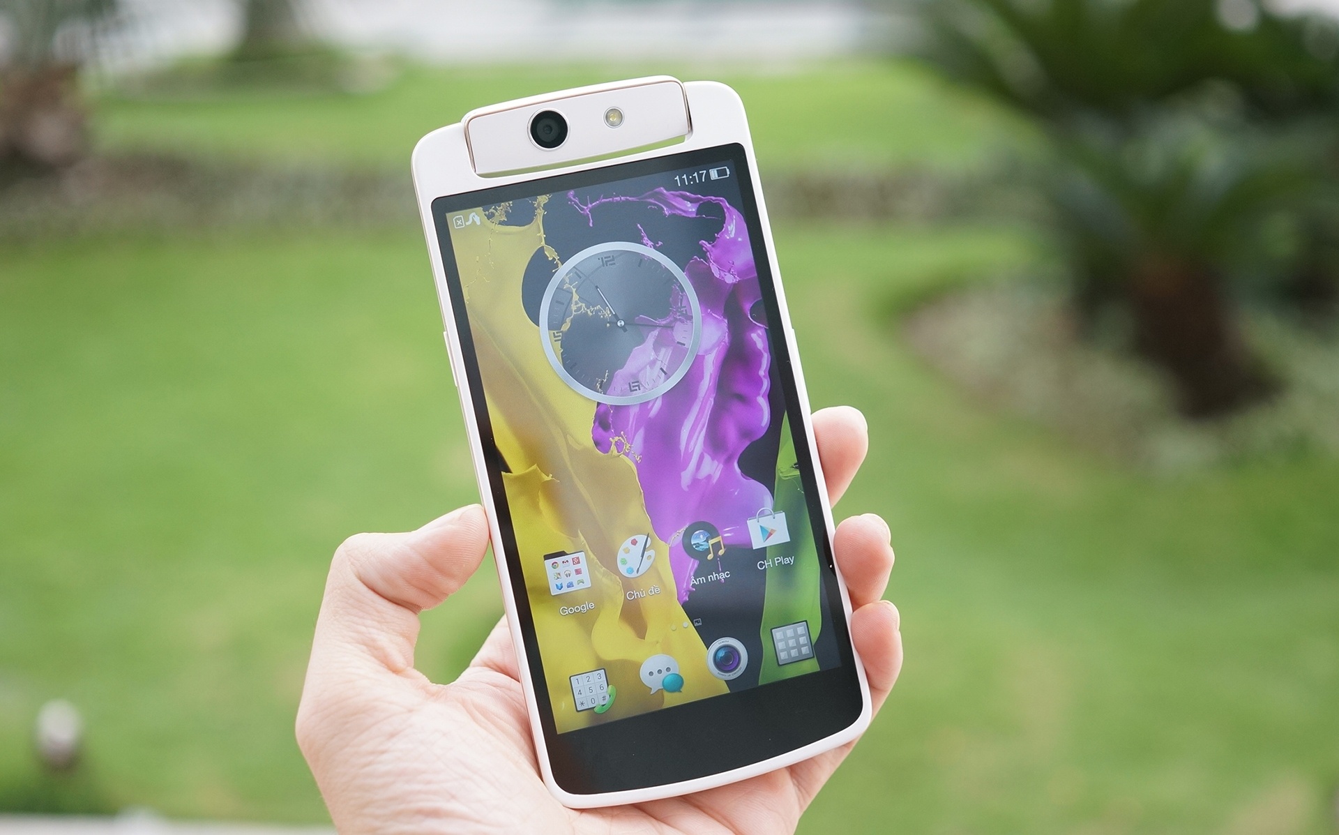 Tim hieu ve camera xoay tren Oppo N1 Mini hinh anh