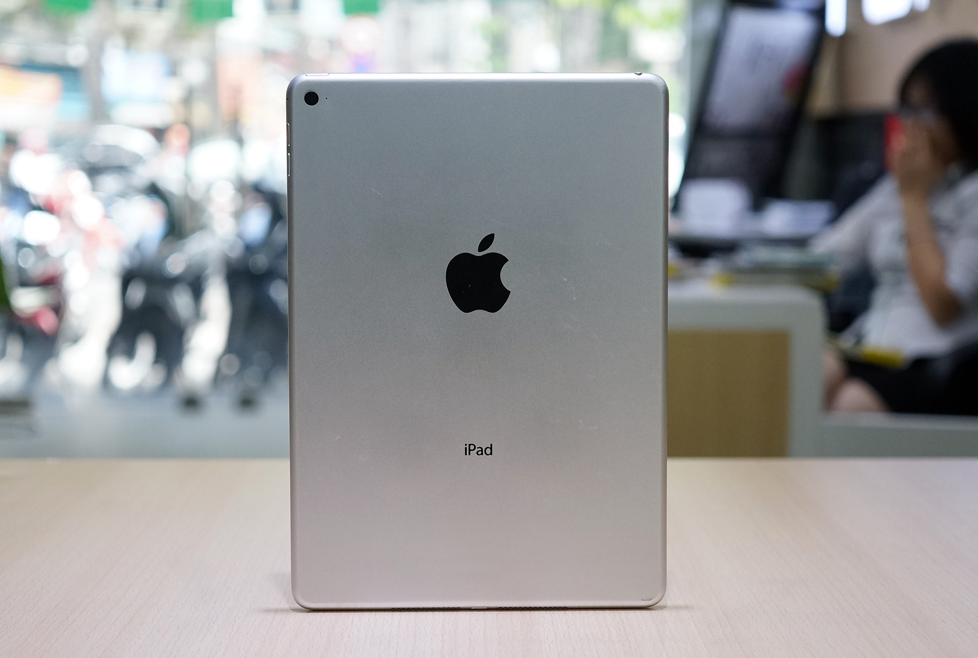 Mo hinh iPad Air 2 xuat hien tai VN truoc ngay ra mat hinh anh