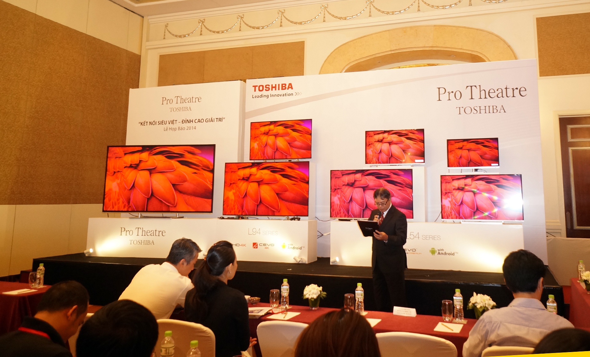 Toshiba ra mat loat TV Ultra HD 4K tai Viet Nam hinh anh