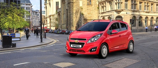 Hon 900 xe Chevrolet Spark tai Viet Nam phai sua loi hinh anh