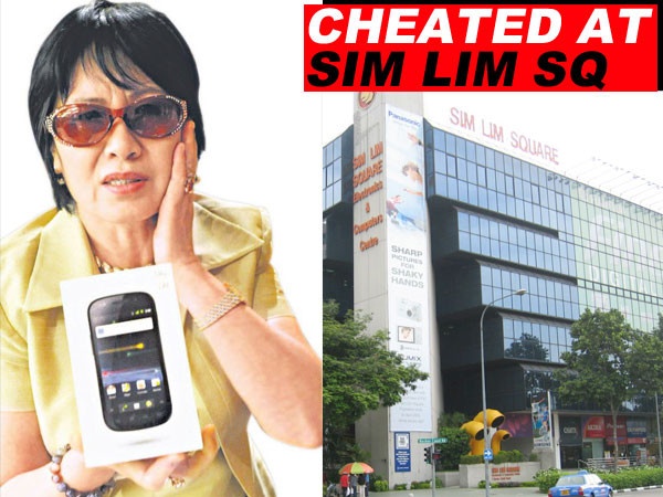 Nhiều người bản xứ thậm chí cũng bị lừa khi mua sắm tại SIM LIM Square. Ảnh: SGClub.