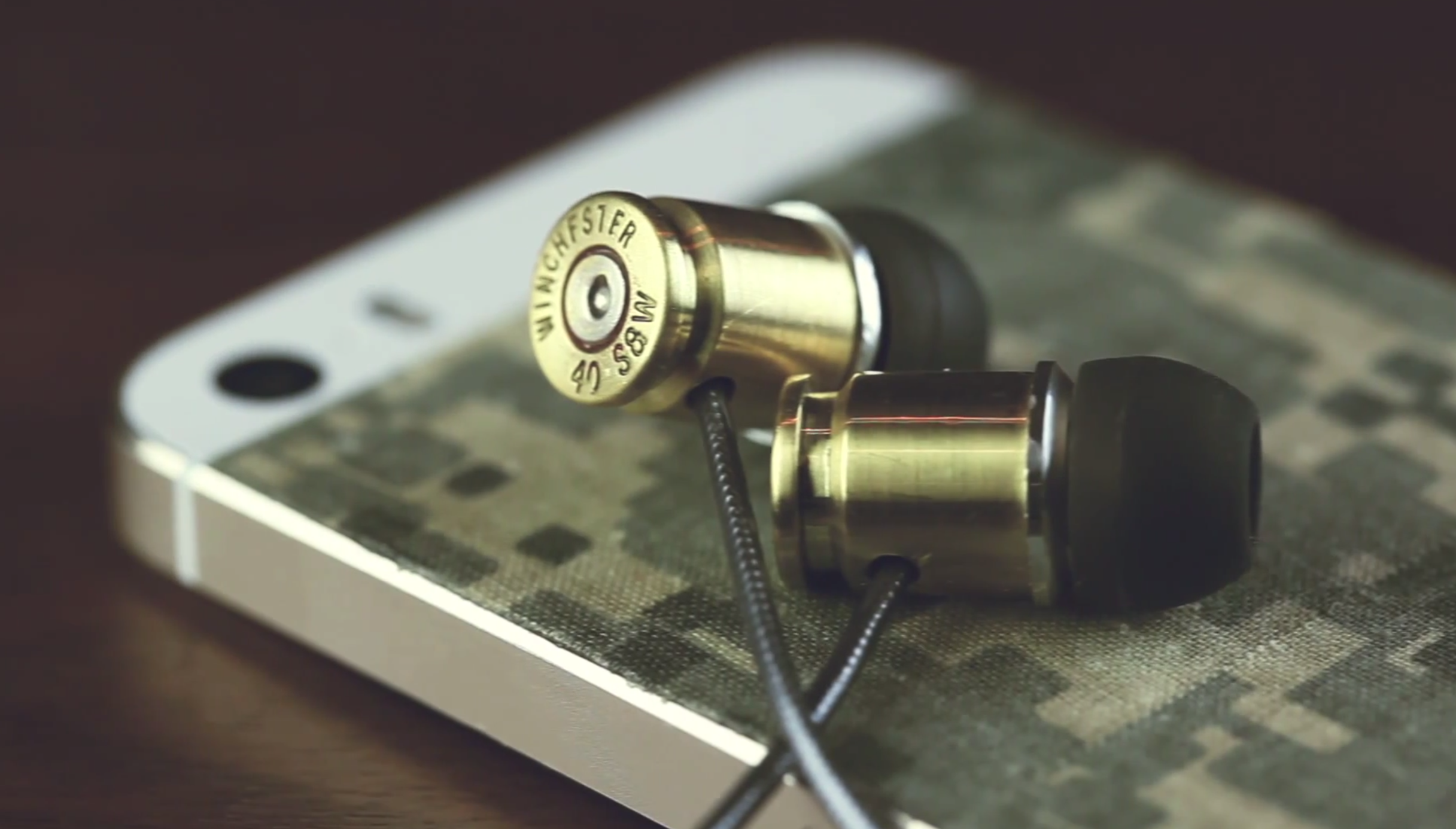 Tu lam headphone bang dan sung luc hinh anh