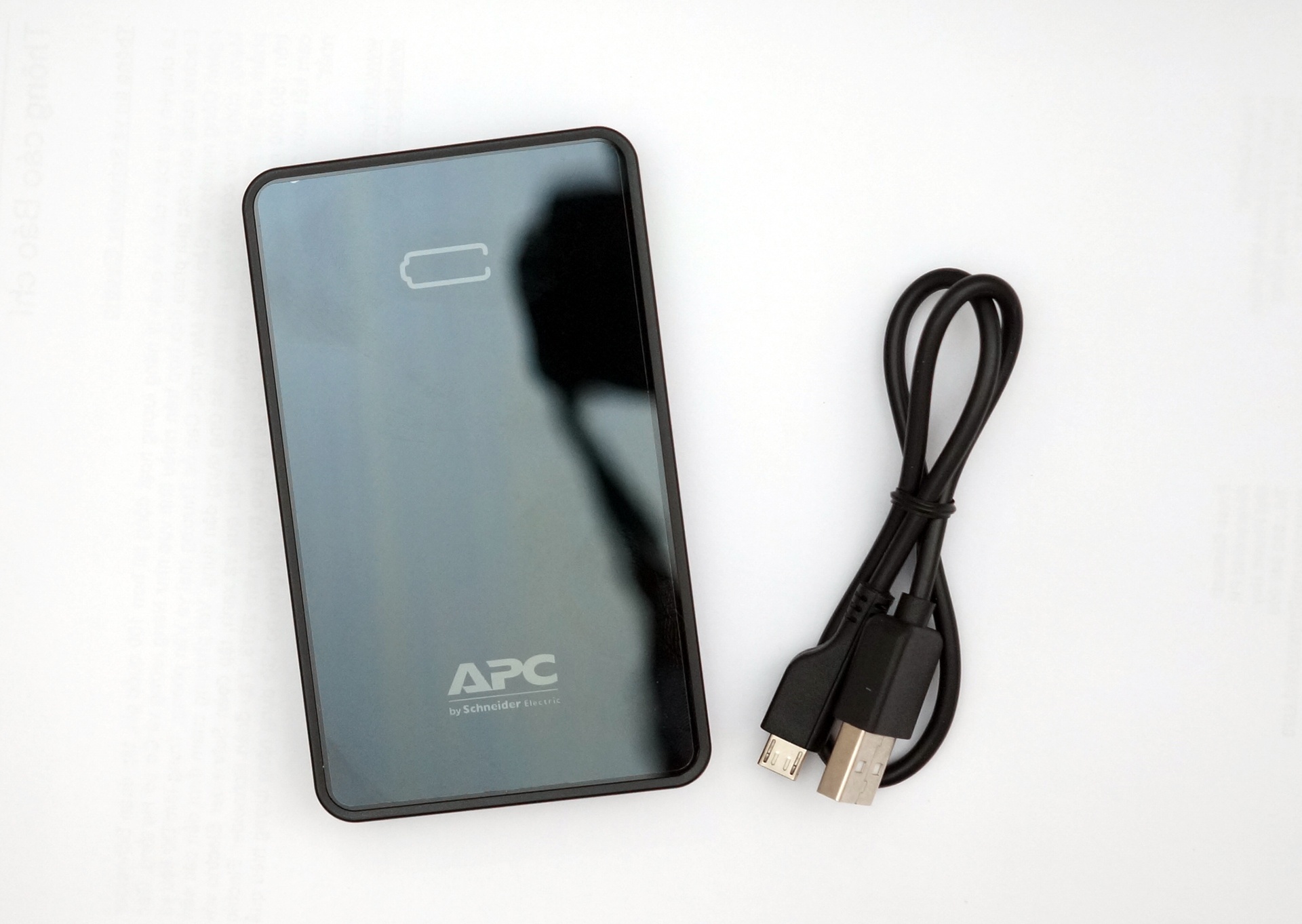 Schneider Electric ra mat pin sac du phong APC tai Viet Nam hinh anh