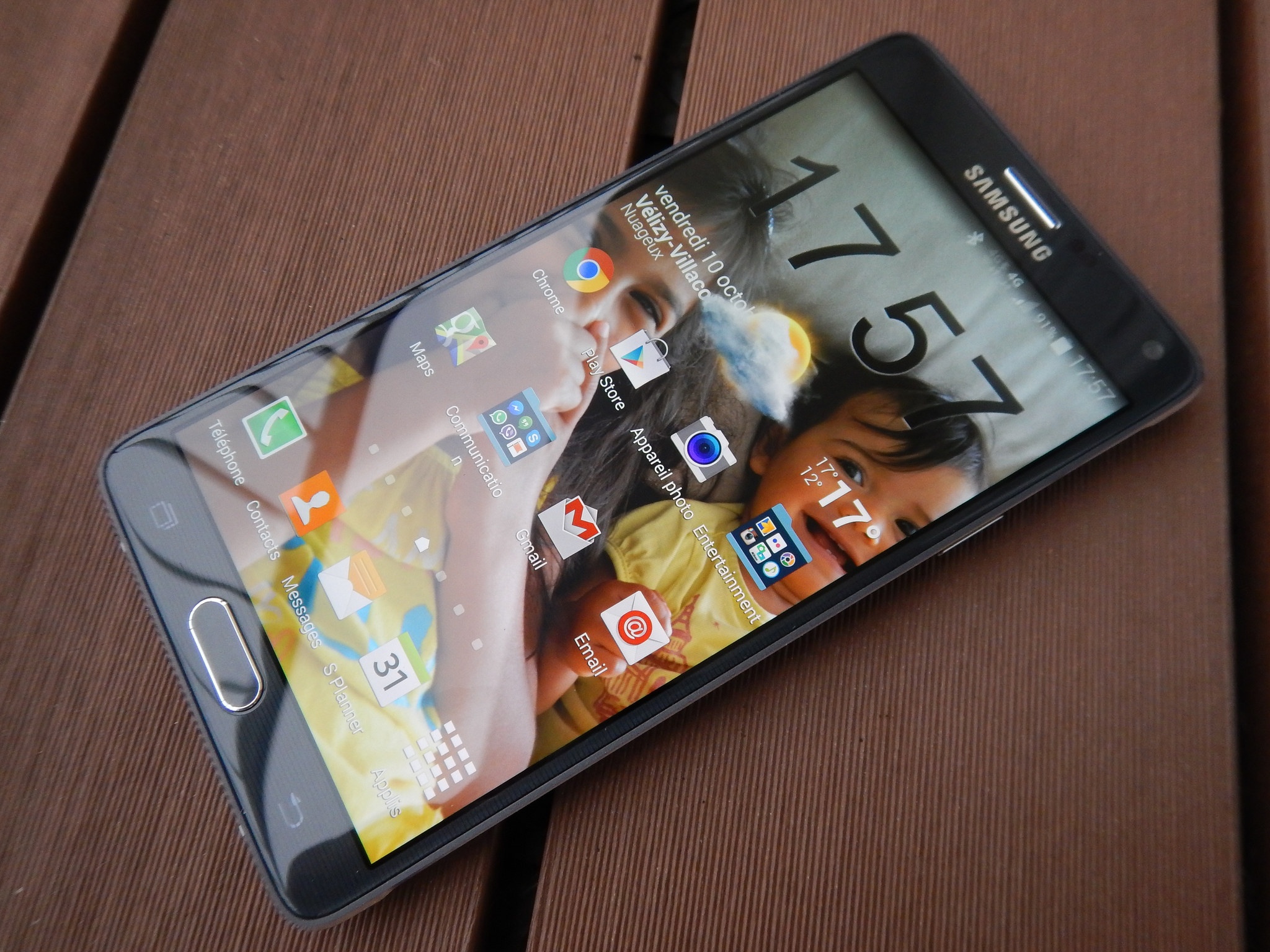 Galaxy Note 4 giam gia hang trieu dong tai nhieu dai ly hinh anh