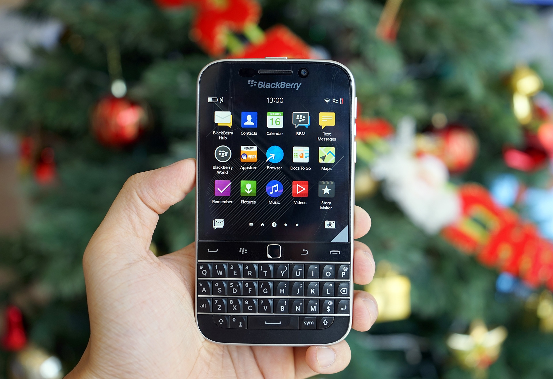 Anh thuc te BlackBerry Classic vua co mat tai Viet Nam hinh anh