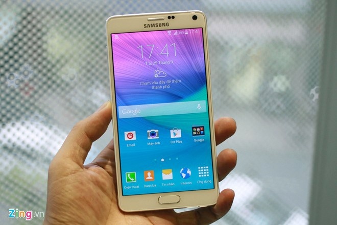 5 smartphone màn hình lớn xuất sắc nhất 2014