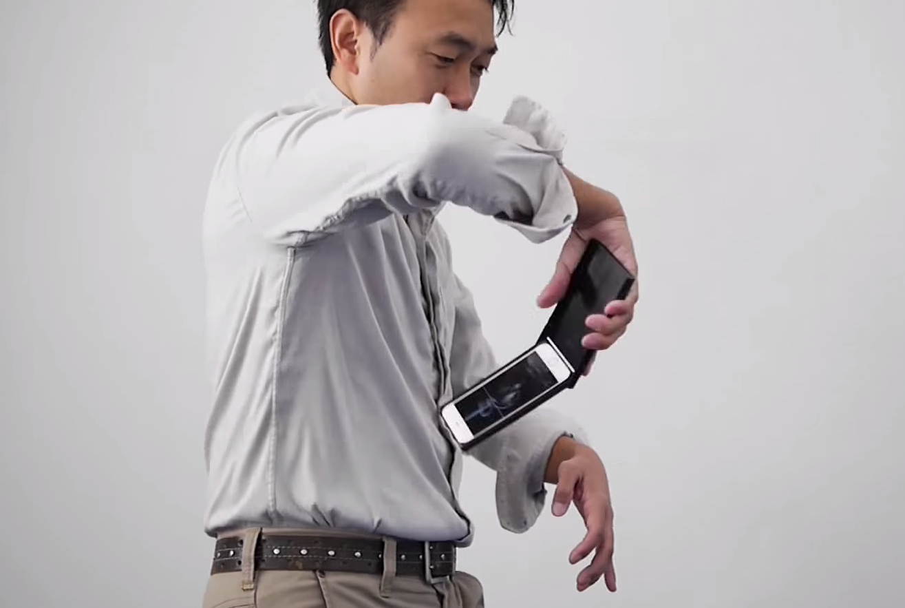 Dung iPhone 6 theo phong cach Ly Tieu Long hinh anh